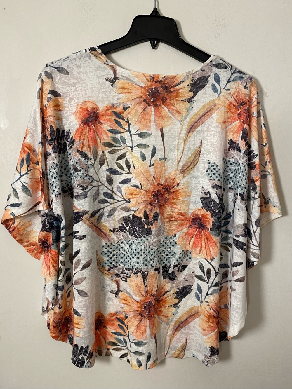 Floral Lace-Trim Women's cape like Top in Orange and Cream with stones - Picture 7 of 7